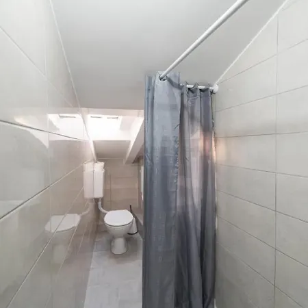 Apartment Center Mayess Aparment *